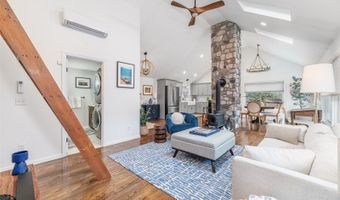 361 E Lakeshore Dr, Alloway, NJ 07422
