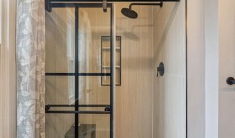 4068- H CHAMPIONSHIP Dr, Annandale, VA 22003