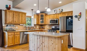 93 Landmark Dr, Belgrade, MT 59714