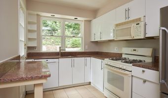 5306 ALBEMARLE St, Bethesda, MD 20816