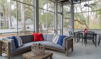 7 Holbrook Dr, Beaufort, SC 29902