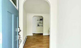 278 Sowams Rd, Barrington, RI 02806