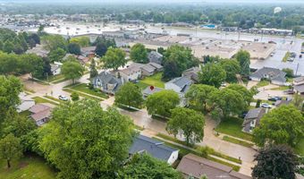 1023 W RIDGEVIEW Dr, Appleton, WI 54914
