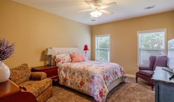 301 SANDLEWOOD Dr, Benton, AR 72015