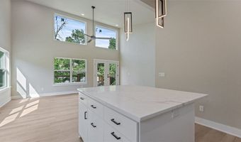 7 Embleton Dr, Bella Vista, AR 72714