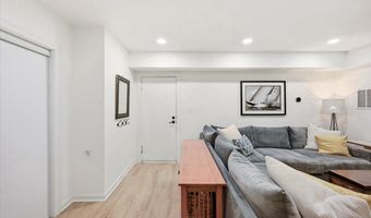 55 SKYHILL Rd 101, Alexandria, VA 22314
