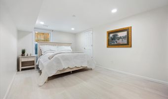 9813 MONTAUK Ave, Bethesda, MD 20817