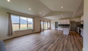 36 COLUMBINE St, Alpine, WY 83128