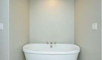 1813 Strauss Ave, Adel, IA 50003