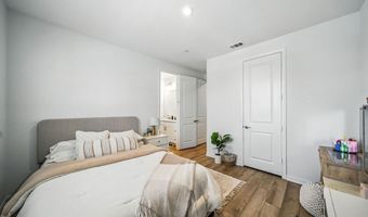 2428 Monroe Pl, Escondido, CA 92027