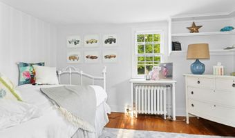 561 Middlesex Rd, Darien, CT 06820