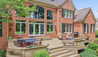 312 Aberdeen Ln, Aurora, OH 44202