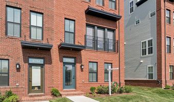 23162 HORSESHOE TRAIL Sq, Ashburn, VA 20148