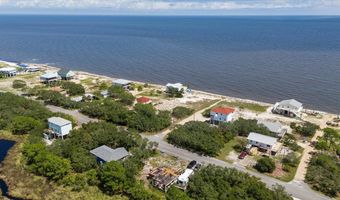 6 Kingfish St, Alligator Point, FL 32346