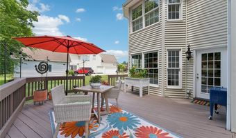 915 Cimarron Oval, Aurora, OH 44202