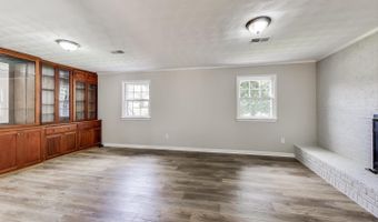 2403 SHERWOOD HALL Ln, Alexandria, VA 22306