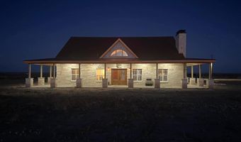 900 N Lake Rd, Carlsbad, NM 88220