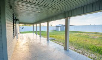 469 Dyal Rd, Baxley, GA 31513