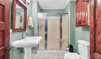 130 S Pine St, Arcola, IL 61910