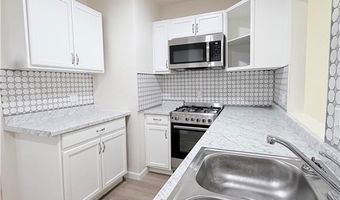 837 S 13th St, Alamo, TX 78516