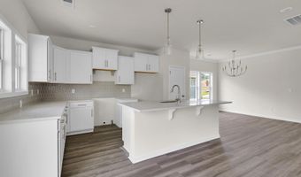 135 Hunter Ridge Dr, Boiling Springs, SC 29316