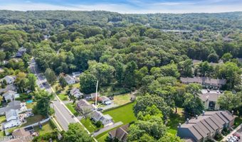 106 Van Brackle Rd, Aberdeen, NJ 07747