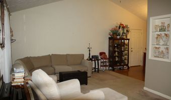 8437 Lockwood Ln, Indianapolis, IN 46217