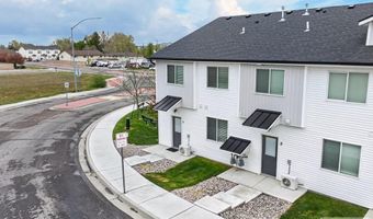 179 Park Lawn Dr #1, Chubbuck, ID 83202