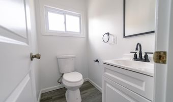 917 EMERSON St NW, Washington, DC 20011