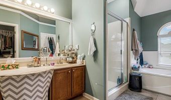 4500 HILLYGLEN Cv, Bartlett, TN 38135