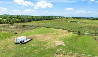 1411 Parker Dairy Rd, Alvord, TX 76225