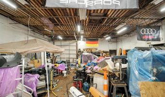6105 Vine St, Cincinnati, OH 45216