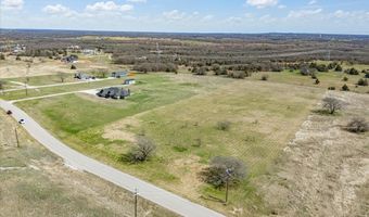 160 Rolling Hills Blvd, Alvord, TX 76225