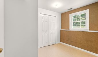 1112 Berkeley Ave, Beachwood, NJ 08722