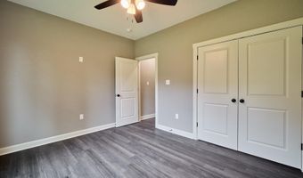 12915 Styles Rd, Bauxite, AR 72011