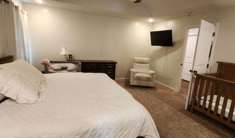 703 Kenny St, Ava, MO 65608