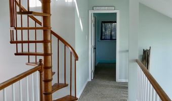 20 E MALLARD Dr E, Berlin, MD 21811