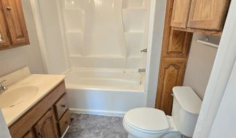 130 Dakota St, Akron, IA 51001