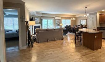 36 Kathryn Ln, Bangor, ME 04401