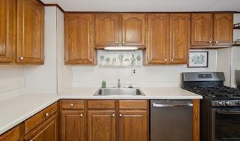 14617 College Ave, Allen Park, MI 48101