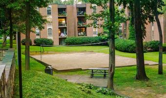 3376 WOODBURN Rd 24, Annandale, VA 22003