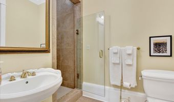 1611 Glenn Swetman St, Biloxi, MS 39530