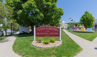 21 Bethpage Dr, Bethel, CT 06801
