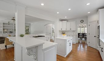 7989 Magnolia Sq, Atlanta, GA 30350