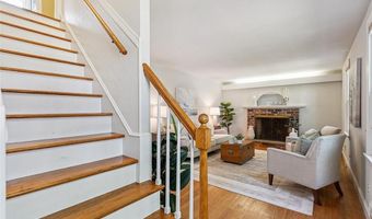 3 Indigo Rd, Barrington, RI 02806