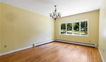 278 Green End Ave, Middletown, RI 02842