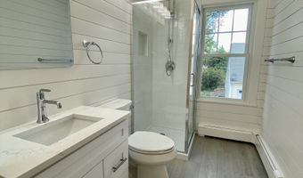 40 E Maple St, New Canaan, CT 06840