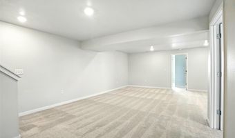 2203 Oak Terrace Ave, North Liberty, IA 52317