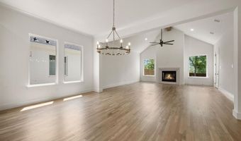 201 Kingfisher Ct, Aledo, TX 76008