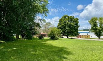 28 Lumber St, Beattyville, KY 41311